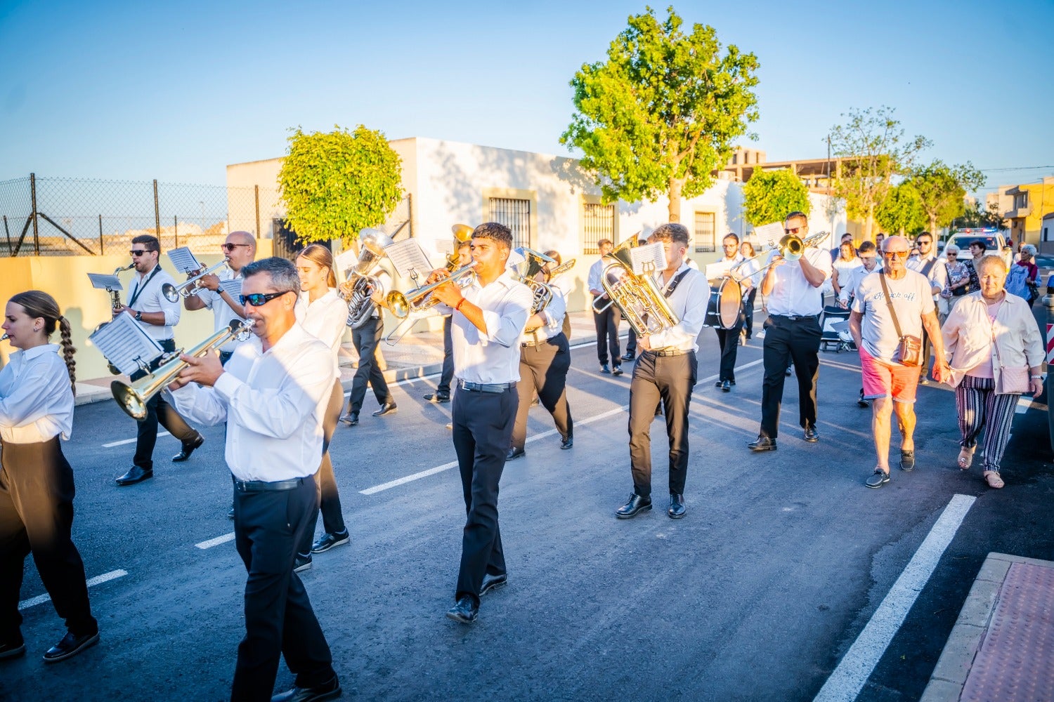 San Antonio y La Inmaculada procesionan por las calles de Cortijos de Marín en sus fiestas