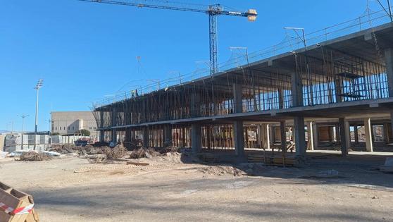 La Junta prevé que el hospital de Roquetas pueda estar funcionando en un año
