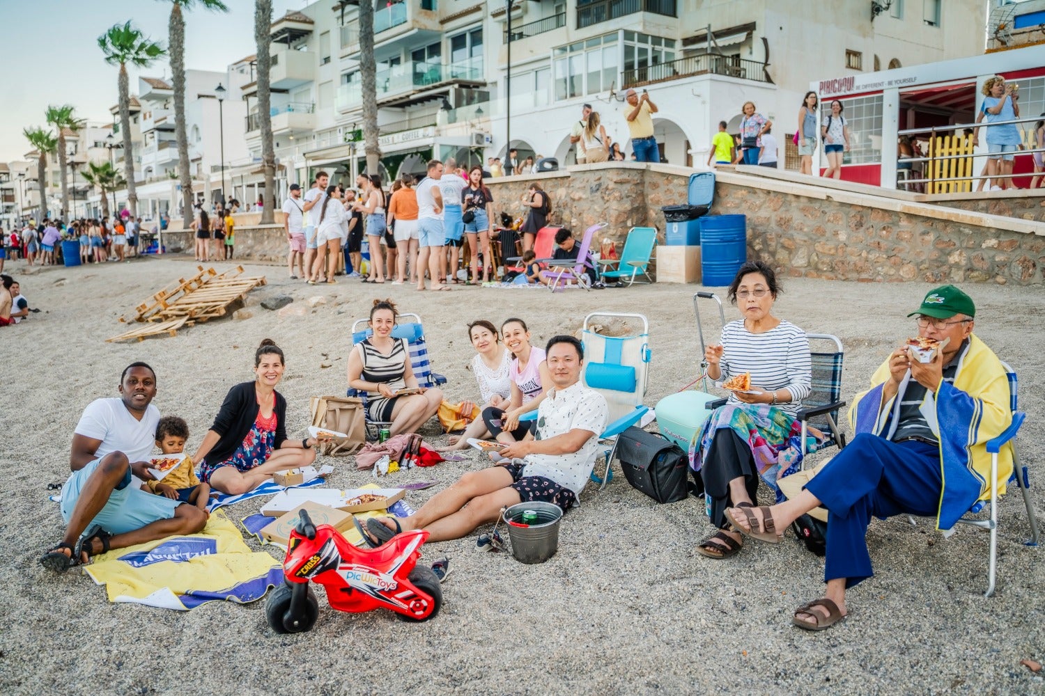 Así fue la Noche de San Juan en Roquetas