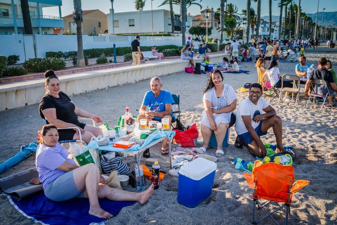 Así fue la Noche de San Juan en Roquetas
