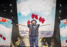 El Barrio contagia con su alegría al público de Roquetas