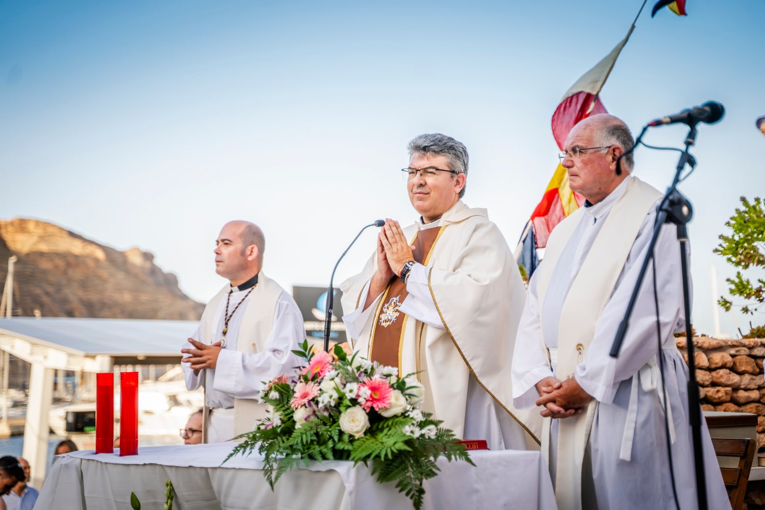 Aguadulce pasea a su Señora