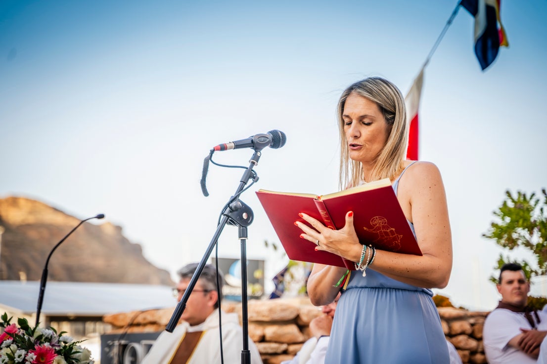 Aguadulce pasea a su Señora