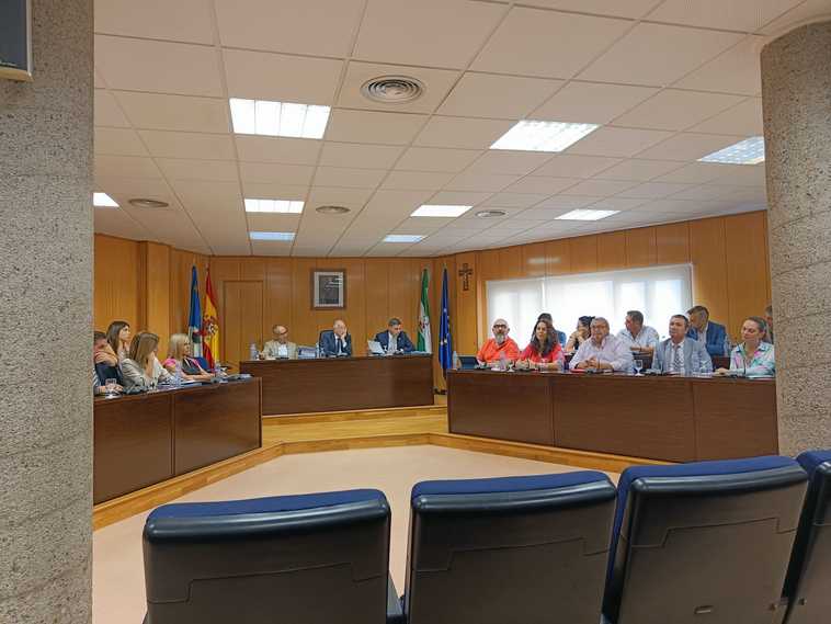 PP y PSOE se abren a negociar la incorporación de Roquetas de Mar al sistema VioGén
