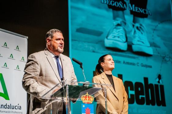 Más de 1.300 alumnos asisten a una obra de teatro sobre acoso escolar