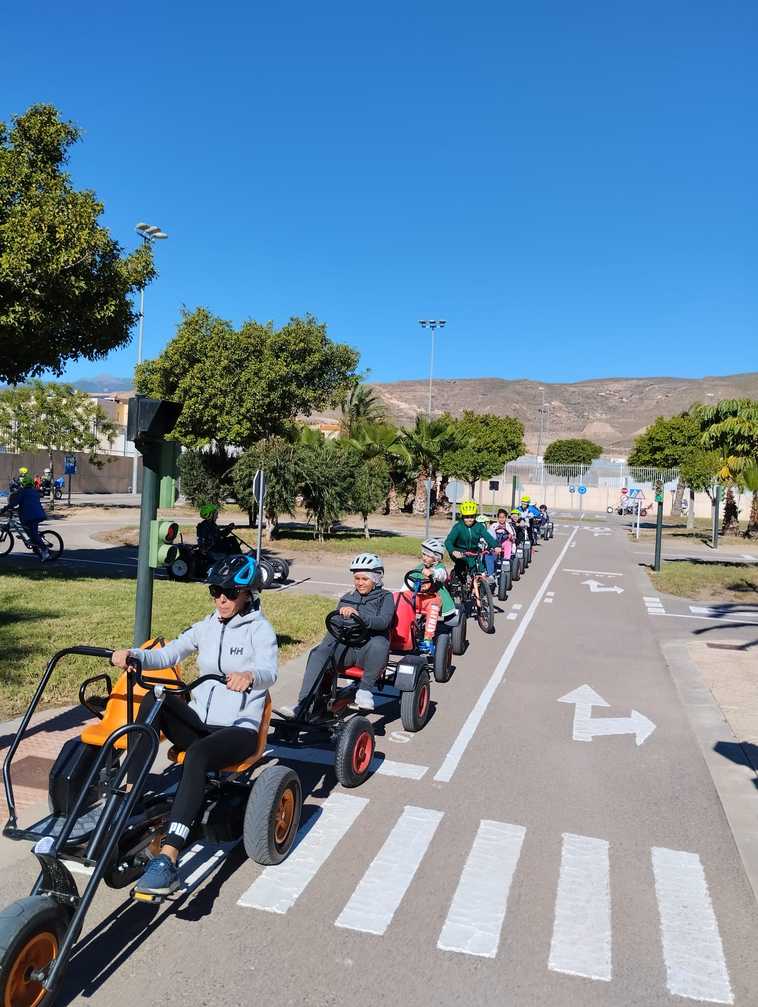 Más de 900 escolares han aprendido conocimientos de Educación Vial en Vícar
