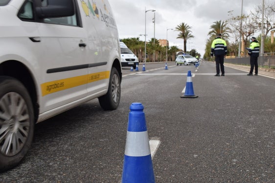 La campaña de controles de alcoholemia se salda con un bajo porcentaje de positivos en Vícar