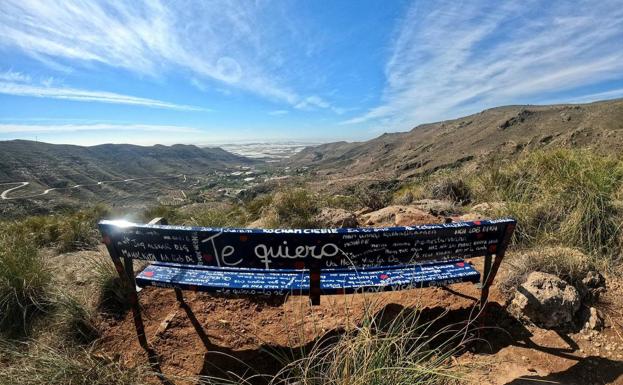 Vícar invita a 'coleccionar atardeceres' con motivo de la celebración de San Valentín
