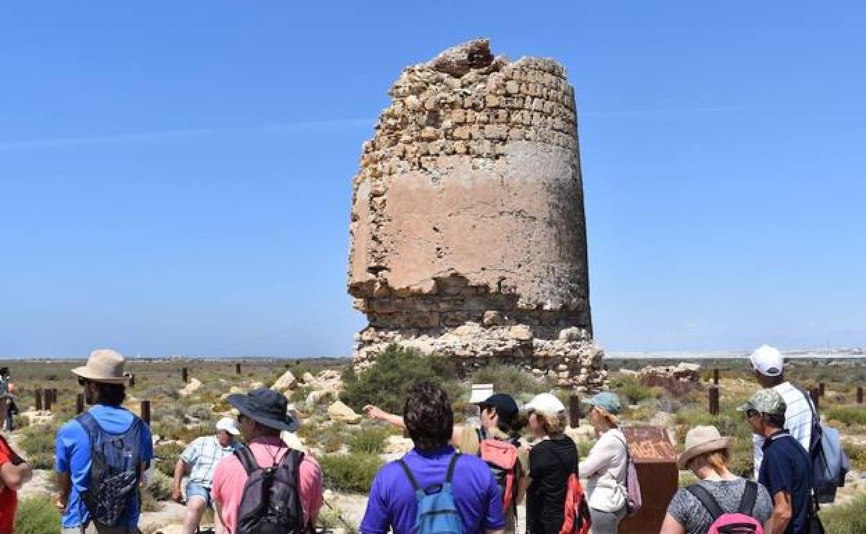Roquetas prevé invertir este año 300.000 euros en la restauración de la torre de Cerrillos