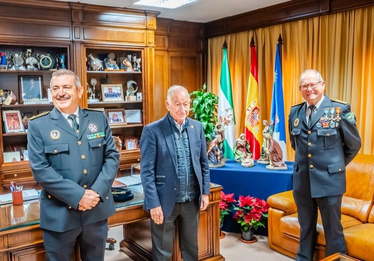 Despedida a Paco García, escolta de Gabriel Amat y Policía Local en el municipio