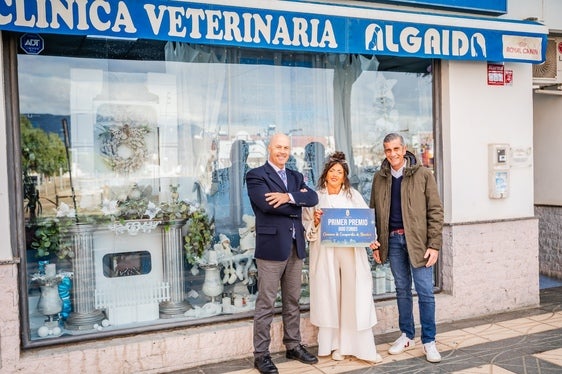 Escapada romántica, robot de cocina y patinete eléctrico, premios navideños en Roquetas
