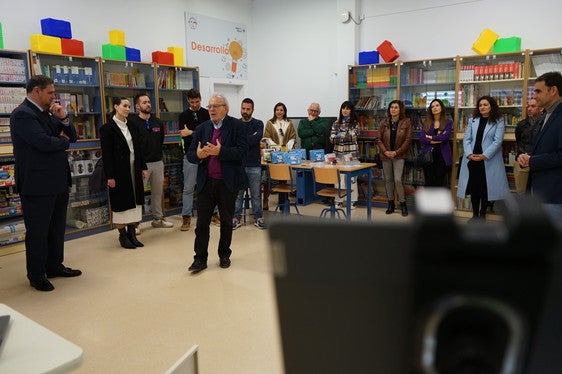 Vícar apuesta por un proyecto pionero a nivel provincial con el 'Aula de Futuro'