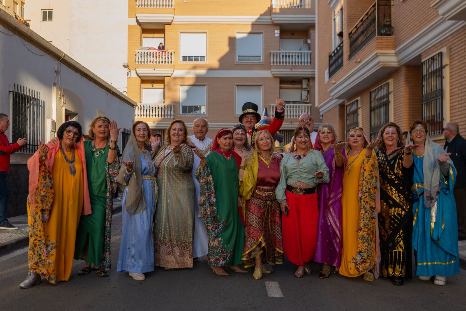 La imágenes del tradicional Entierro de la Sardina en Roquetas de Mar y El Parador