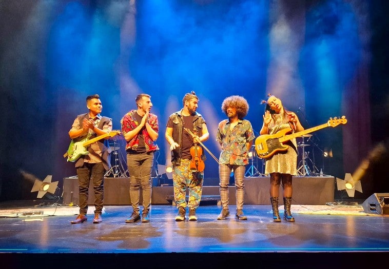 'Strad, el violinista Rebelde', interpreta grandes bandas sonoras de películas en el Teatro Auditorio de Roquetas