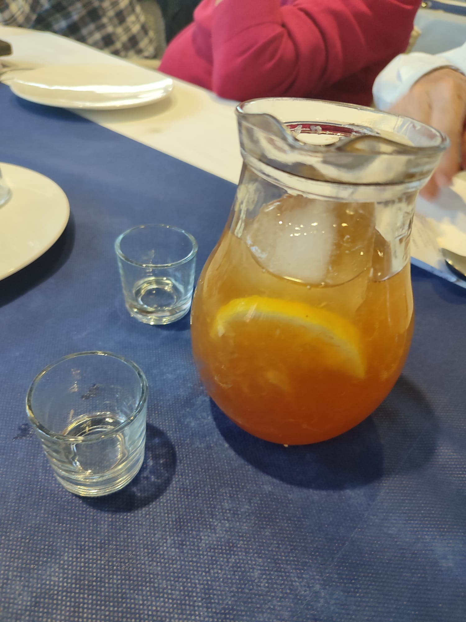 Las imágenes de la despedia de Francisco García, un policía único en Roquetas