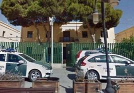 A prisión por agredir presuntamente a un guardia civil en el cuartel de Roquetas al grito de '¡Alá es grande!'