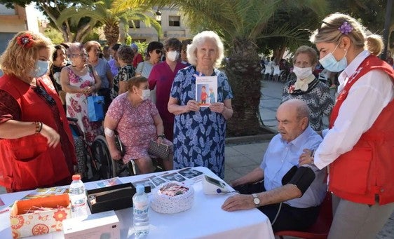 Cómo detectar mensajes 'spam', uno de los talleres para mayores