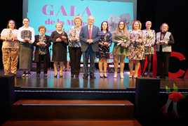 La gala premió a diez mujeres en VícarLas