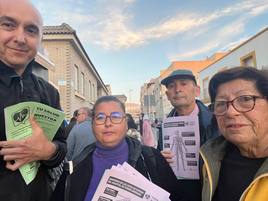 Belén Pérez con la cola del ambulatorio de Roquetas norte