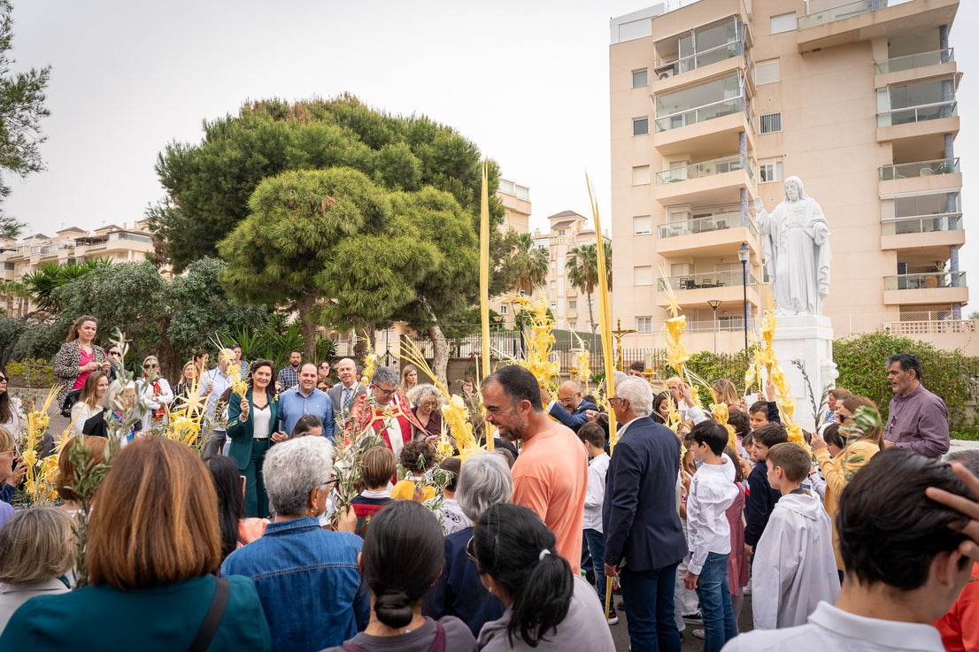 200 viviendas, El Puerto y Aguadulce disfrutan de las Palmas y los Olivos
