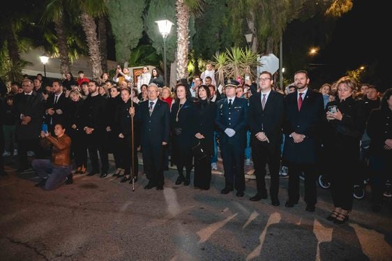 Vícar celebra un Viernes Santo desbordado de pasión y recogimiento