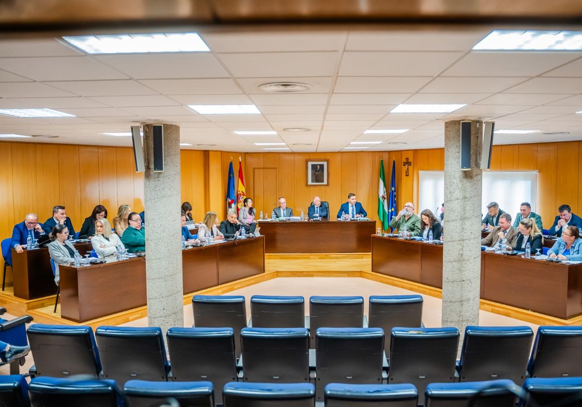 Imagen del último pleno realizado en el Ayuntamiento de Roquetas de Mar, que fue más corto de lo que viene siendo habitual.