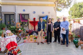 Una de las cruces de mayo que hubo en la localidad roquetera.