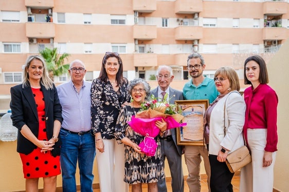 Reconocimiento a Antonia Soler Poveda, socia de mayor edad de la Asociación de mayores de El Parador