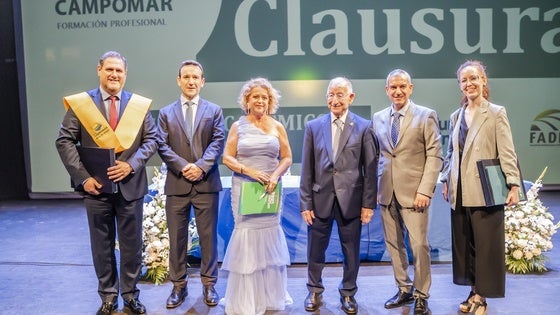 Efa Campomar clausura el curso en el Teatro Auditorio de Roquetas de Mar
