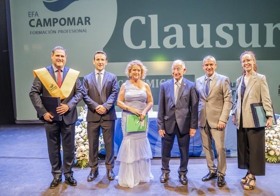 Premiados en la clausura del curso de la escuela Efa Campomar.