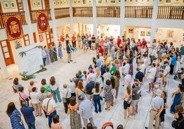 El acto congregó a una gran cantidad de personas en Roquetas.
