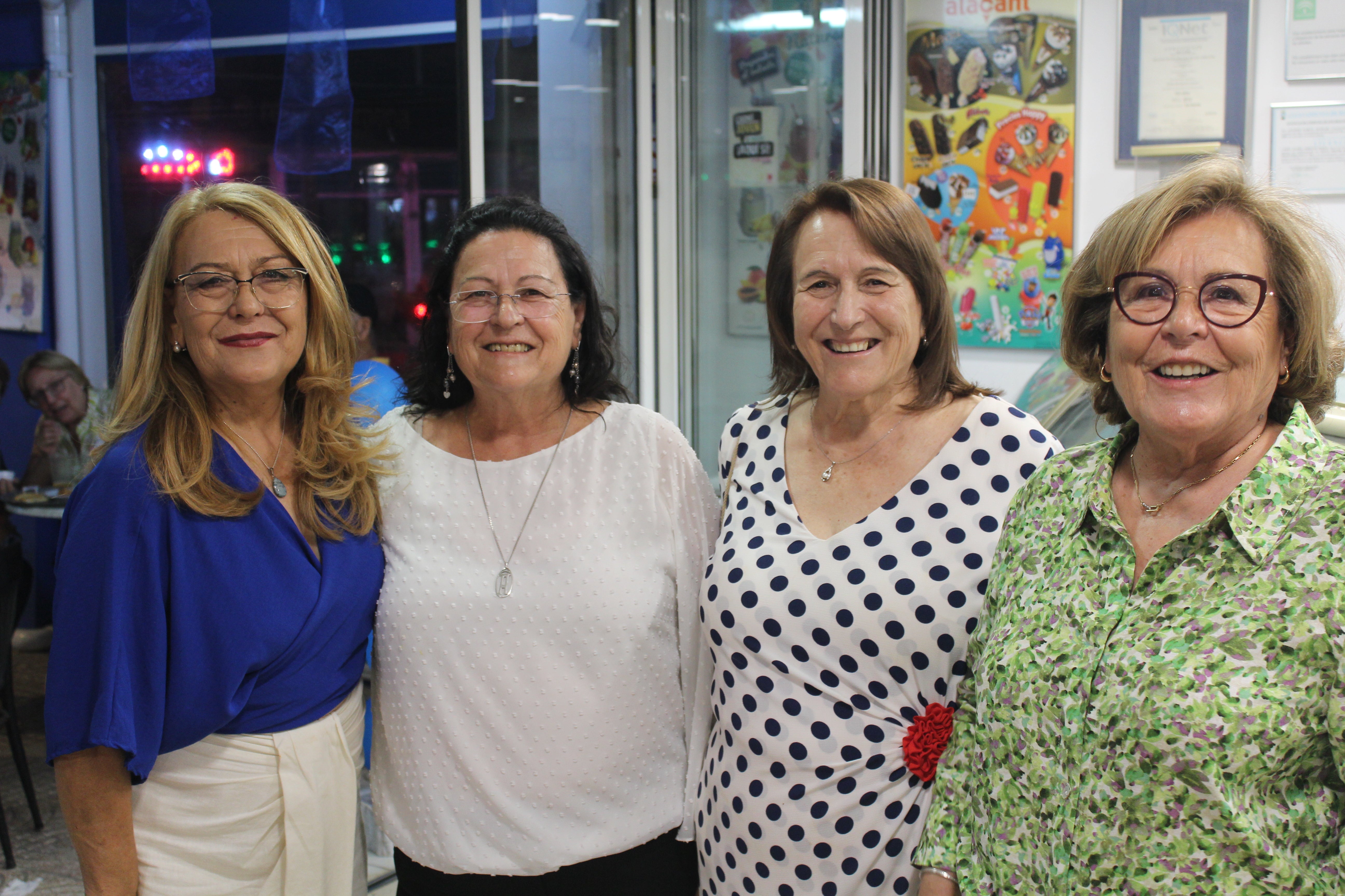 Así fue la celebración del 50 aniversario de la Heladería Alacant de Roquetas de Mar