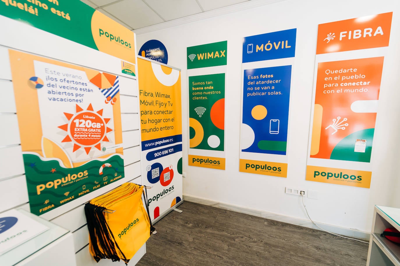 Detalle del interior de establecimiento con las promociones activas.