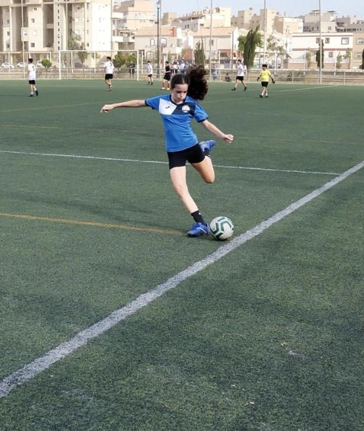 Imagen secundaria 2 - Roquetas inaugura sus 'Olimpiadas', con centenares de deportistas que compiten en 13 disciplinas