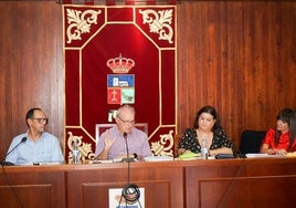 Imagen del último pleno celebrado en Vícar, donde se tomaron decisiones relevantes para la localidad.
