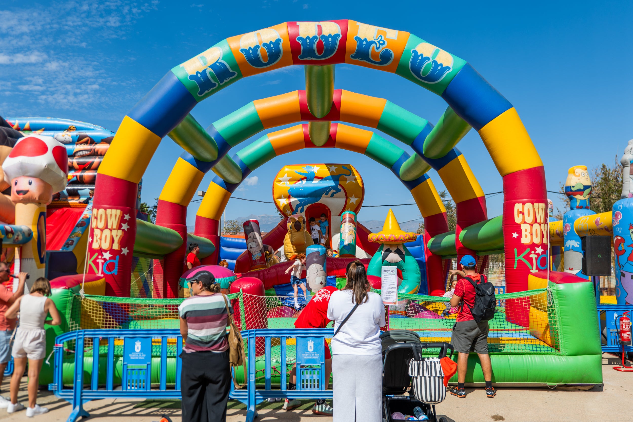 Las Fiestas de la Virgen del Rosario de Roquetas, en imágenes