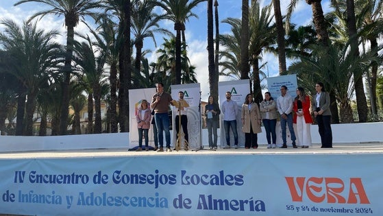 Vícar participa en el IV Encuentro de Consejos Locales celebrado en Vera