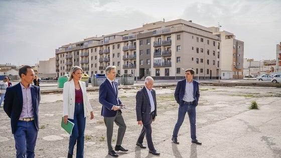 Roquetas pone en marcha la construcción de la futura oficina de empleo del SAE