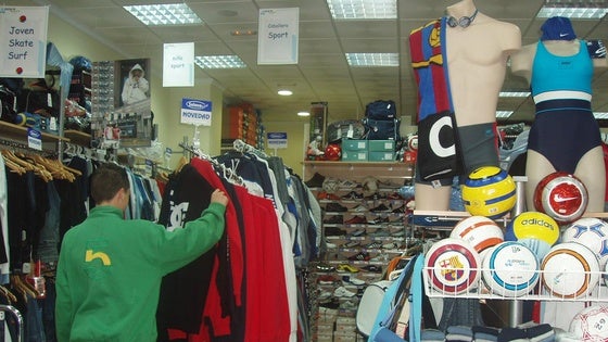 Vícar fomenta la innovación y el apoyo a los comercios locales con la llegada del 'marketplace'