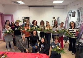 Una de los trabajos navideños que realizaron mujeres.