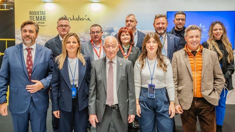 Tradición, pesca y agricultura, turismo y gastronomía maridan en Fitur con 'Ganas de Roquetas'