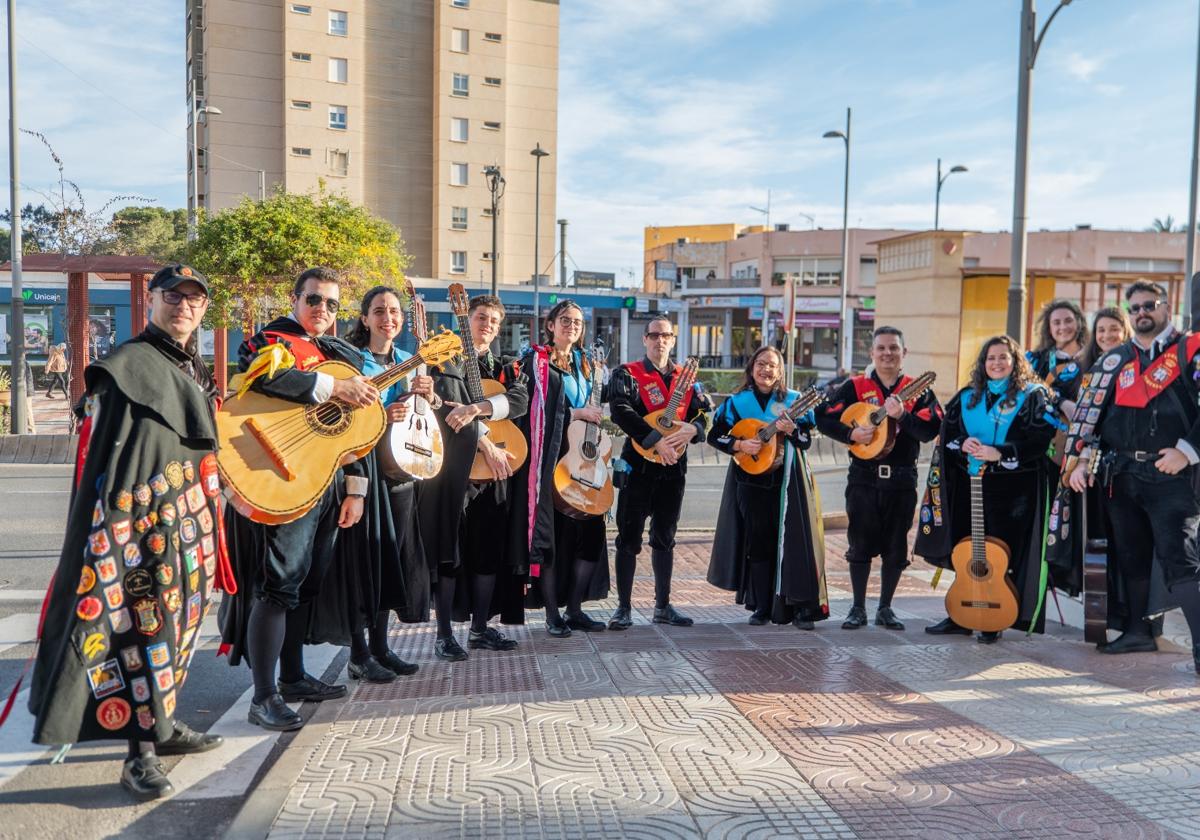 La Tuna universitaria de Almería en Aguadulce.