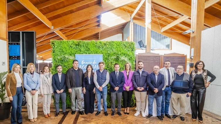 Roquetas refuerza su visión empresarial con una nueva asociación de hostelería