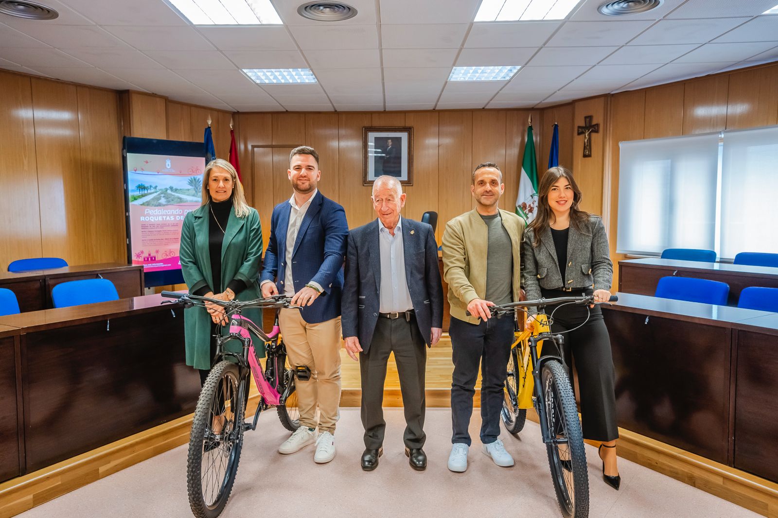 El Ayuntamiento organiza las rutas «Pedaleando por Roquetas de Mar»