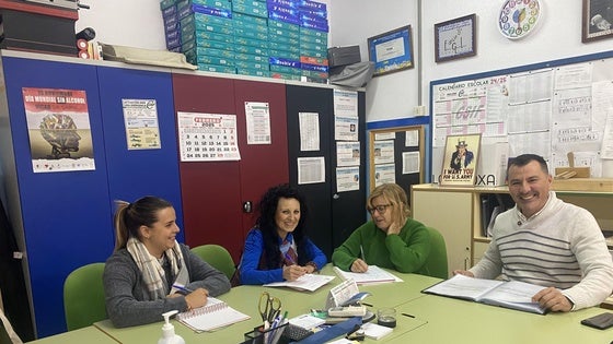 Un proyecto para luchar contra el absentismo escolar en los centros de Vícar