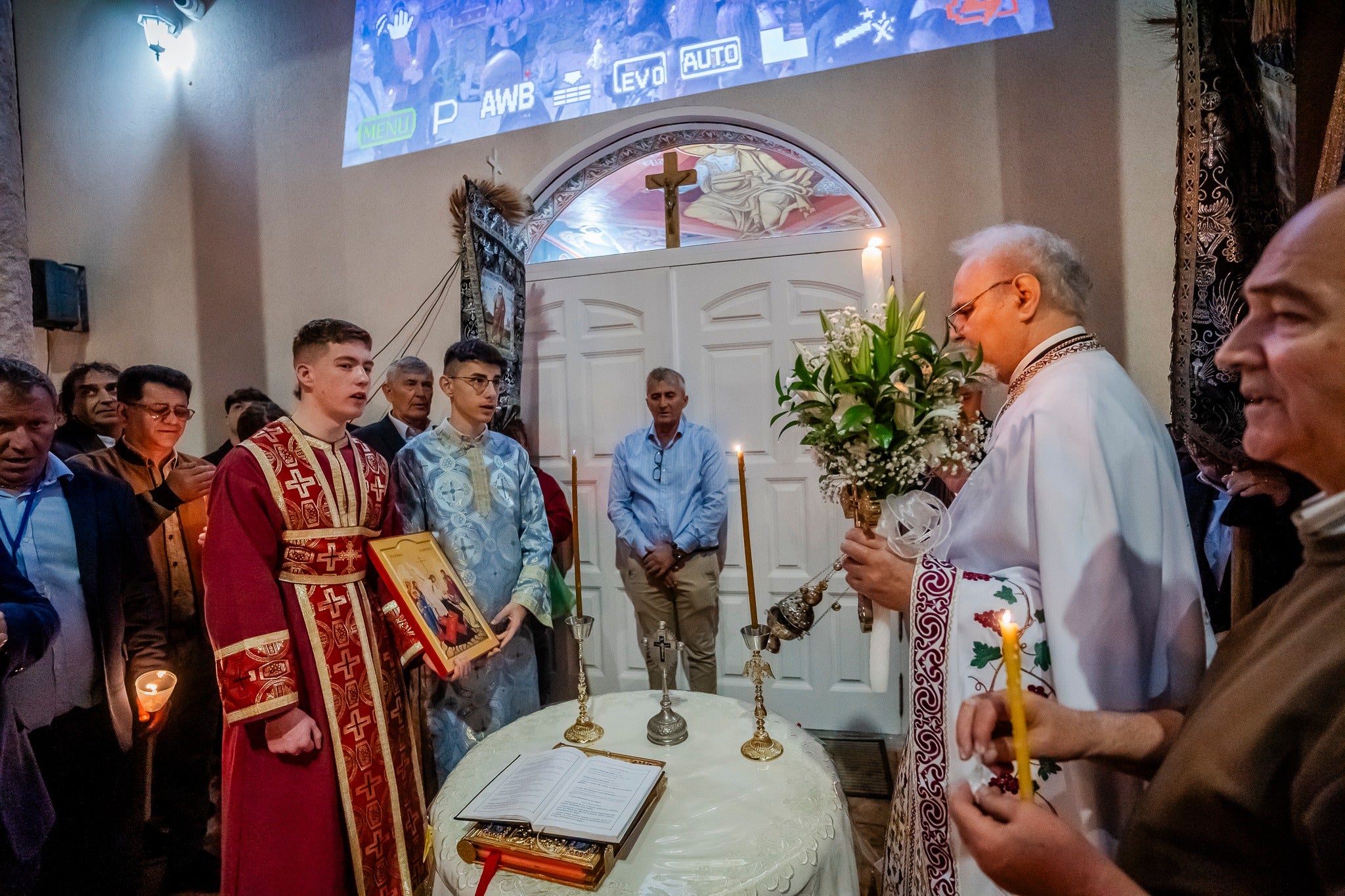Una misa familiar para celebrar la Resurrección de Cristo