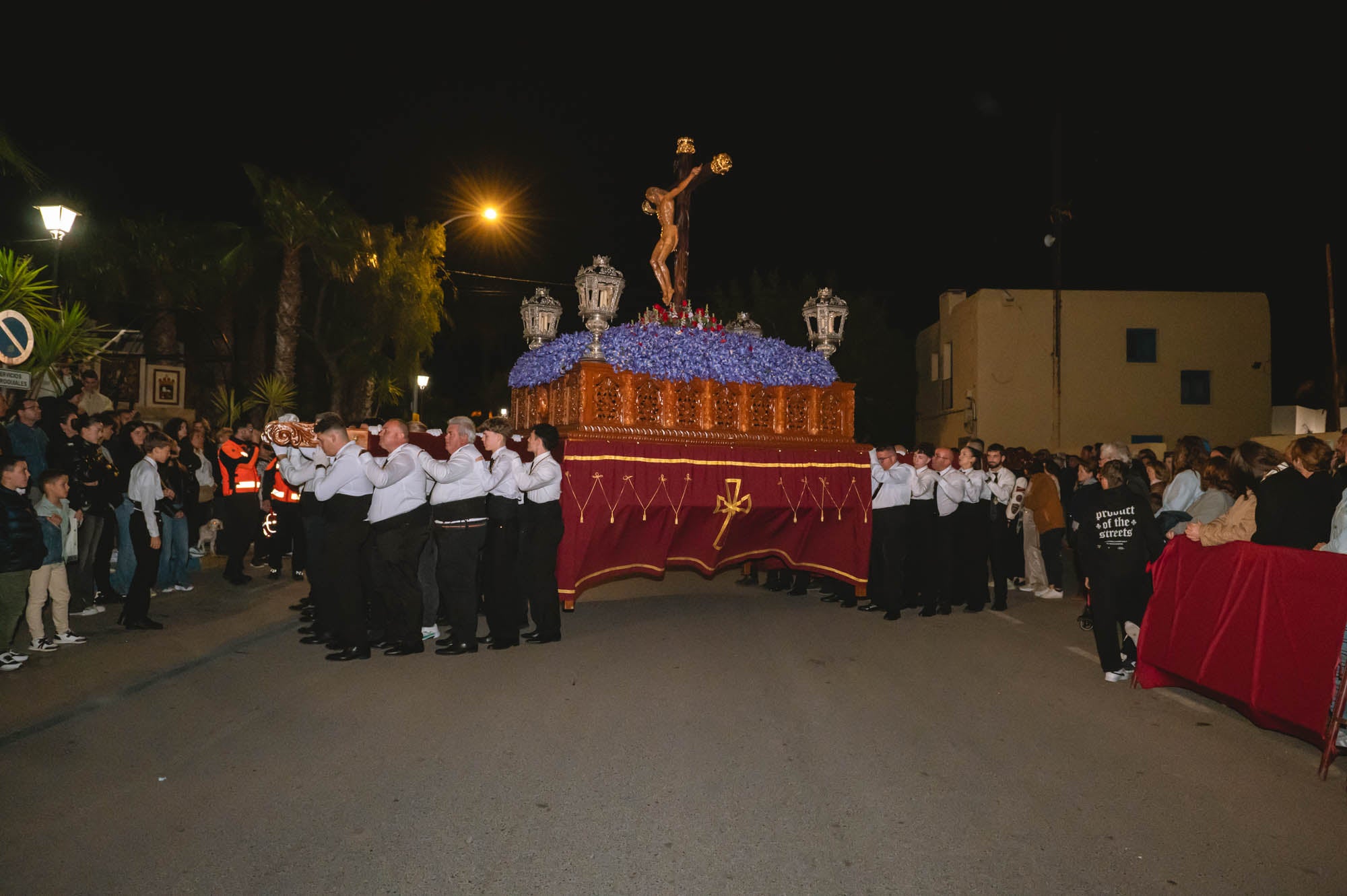 El Santísimo Cristo de la Esperanza y Nuestra Señora de la Pasión despiden el Viernes Santo en Vícar