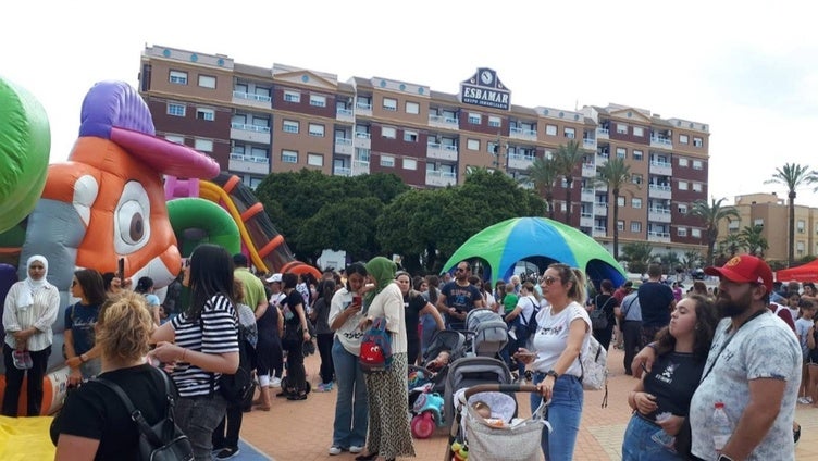Vícar se suma a la celebración del Día Internacional de las Familias con juegos, talleres y música