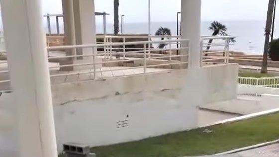 Roquetas mejora la accesibilidad al Paseo Marítimo