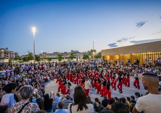 Las actividades estaban enfocadas a las familias, que acudieron a disfrutar en un ambiente festivo.